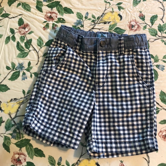 Gap kids size 4 set, shorts and t-shirt - Picture 5 of 7